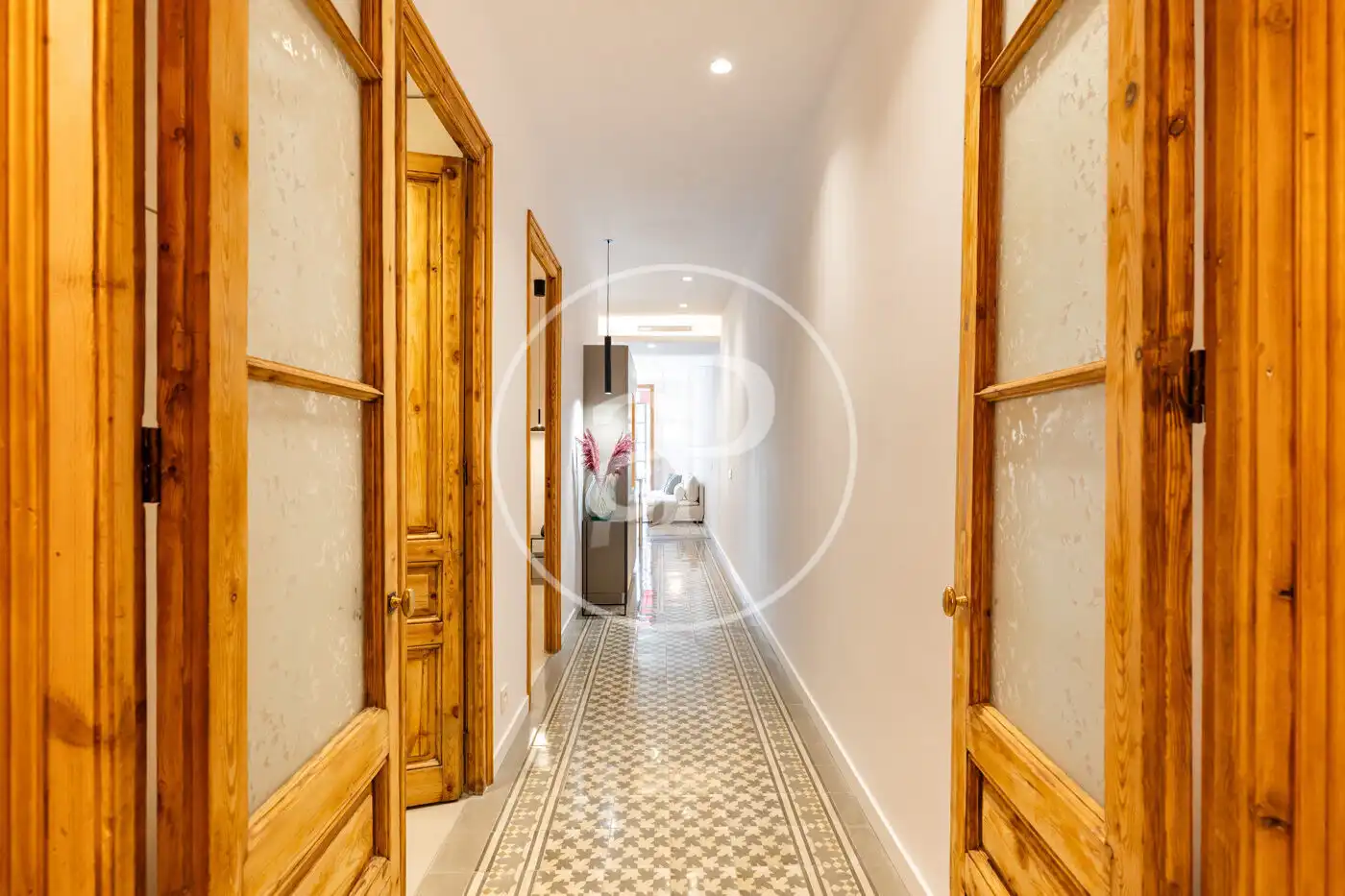 Wohnung zum Verkauf in Barcelona mit Klimaanlage, Heizung und Terrasse