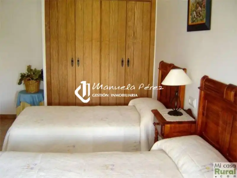 Bedroom of Country homes for sale in Cáceres  with Air Conditioner, Heating and Terrace