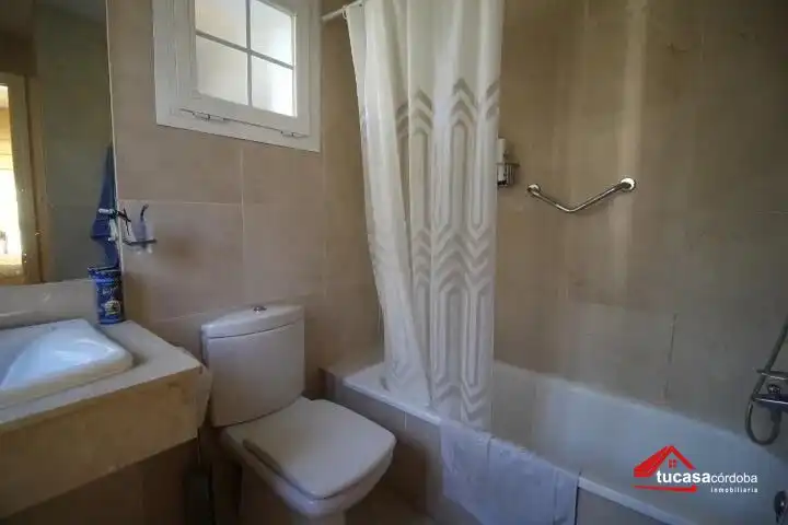 Baño de Piso en venta en Marbella con Terraza y Piscina comunitaria