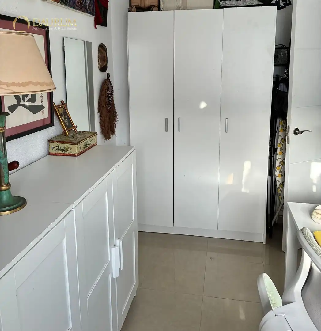 Bedroom of Flat for sale in Sevilla  with Air Conditioner and Furnished