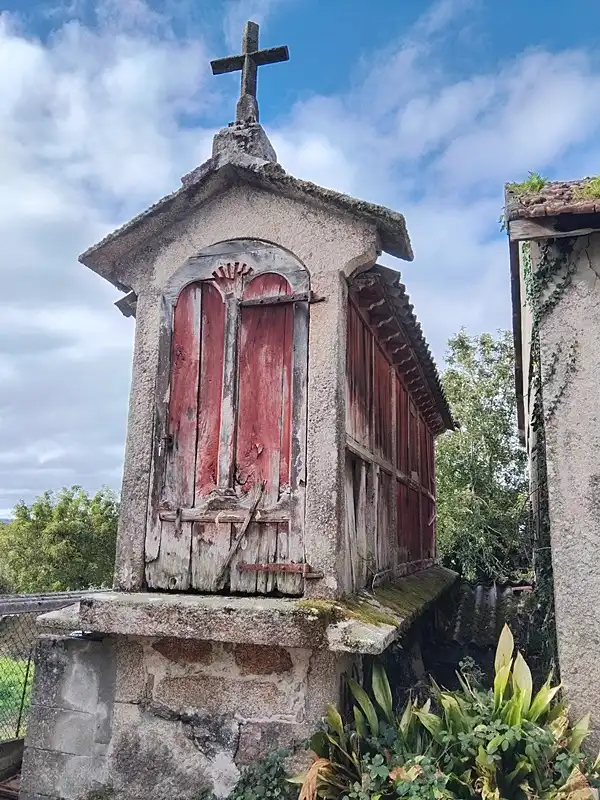 Vista exterior de Casa adosada en venta en Paderne con Calefacción, Jardín privado y Horno