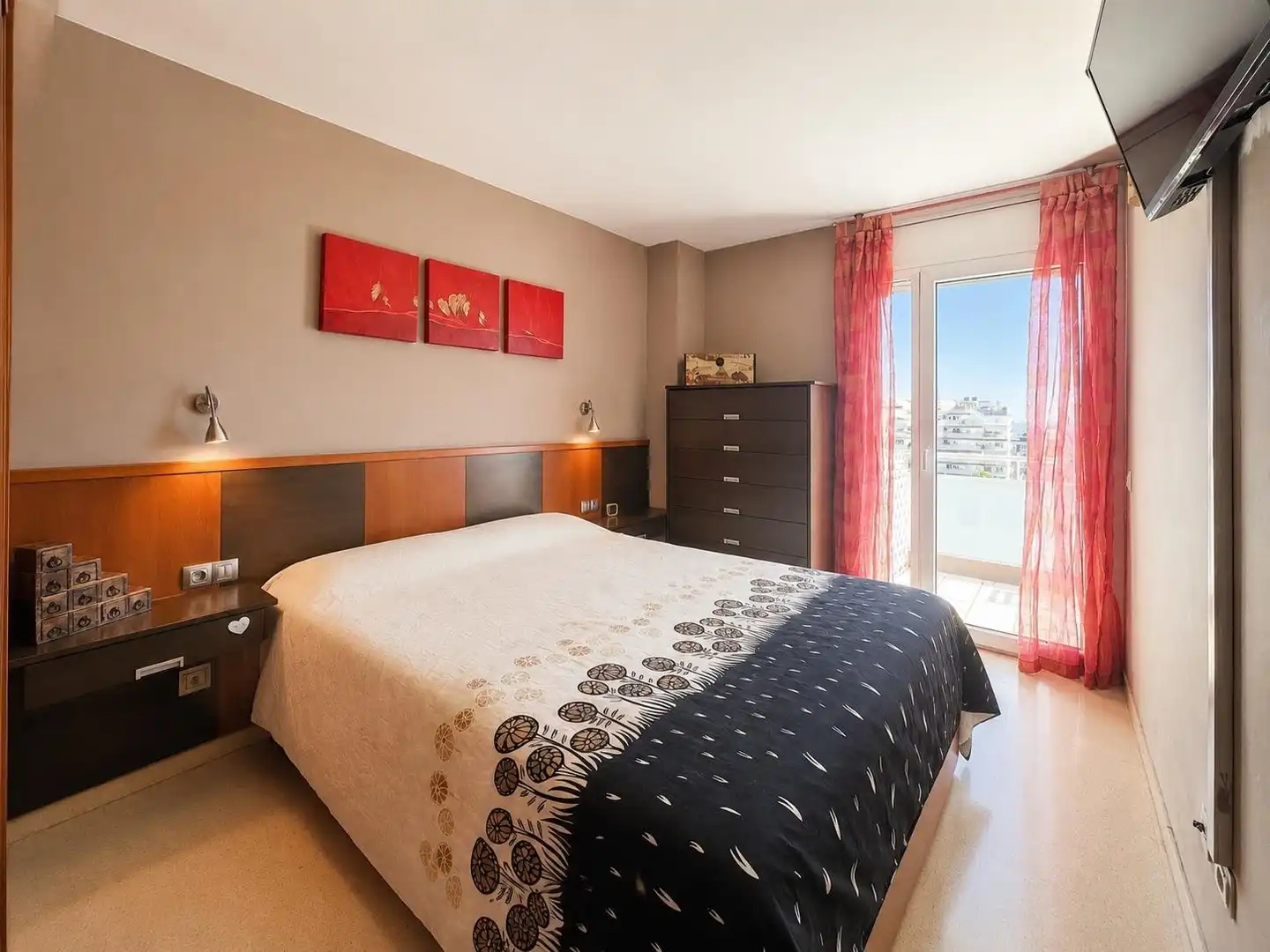 Habitación de Ático en venta en Terrassa con Aire acondicionado, Calefacción y Terraza