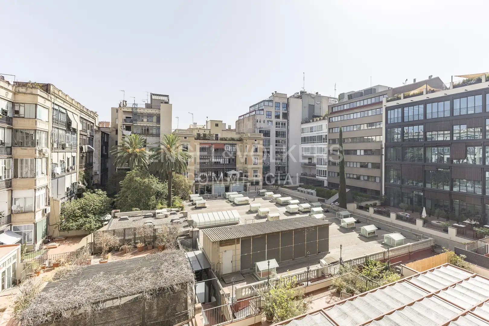 Exterior view of Office for rent in Barcelona  with Air Conditioner and Heating