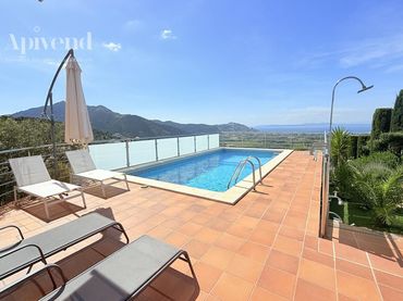 Villa con piscina in vendita a ALBACETE