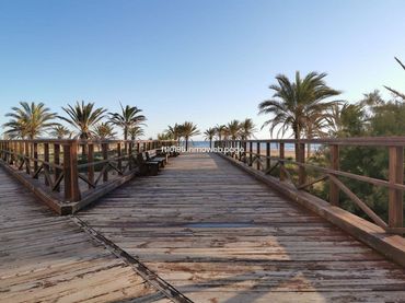 Hotel with lift for sale in Playa de Gandia