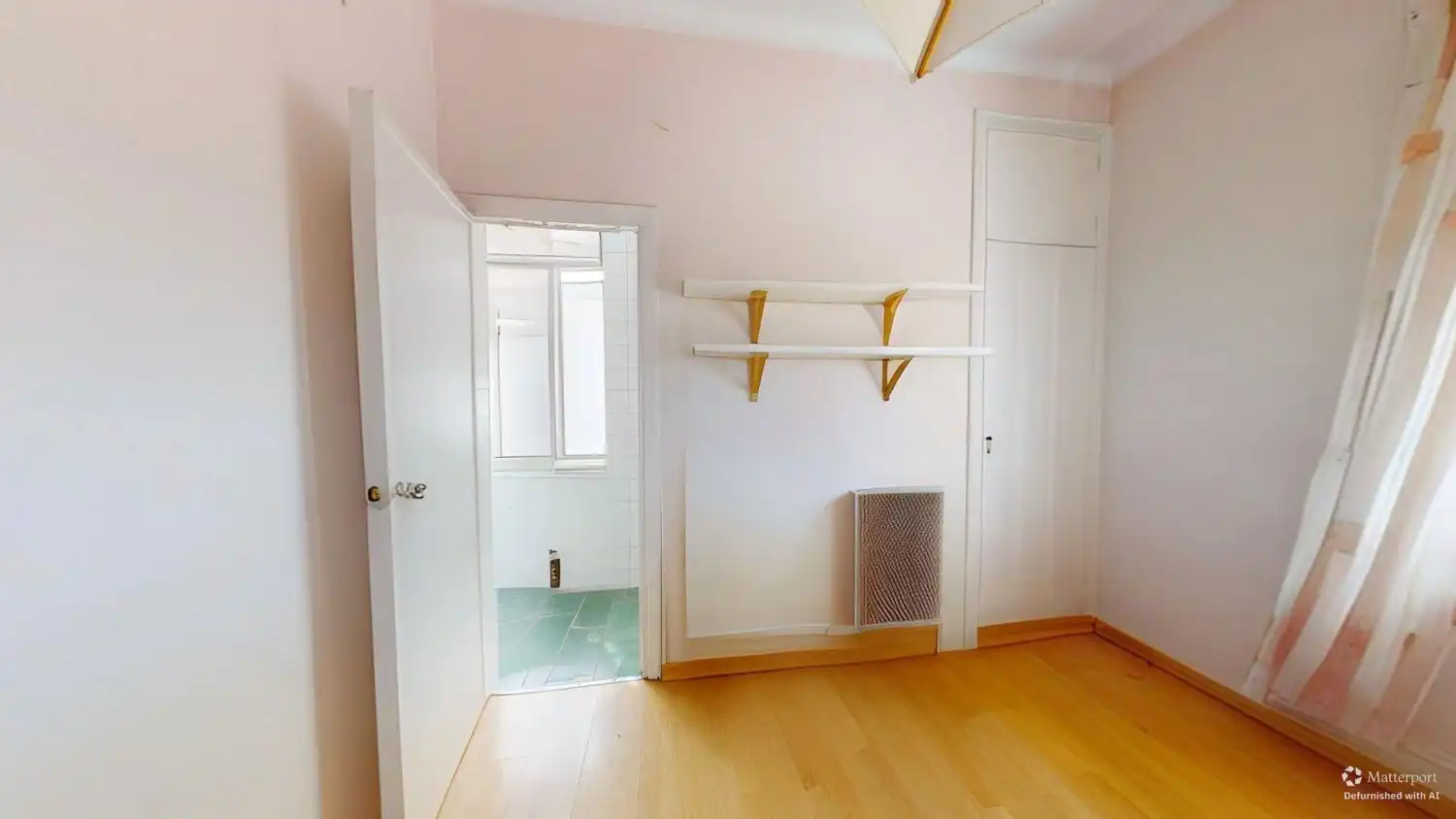 Bedroom of Flat for sale in Sevilla  with Air Conditioner, Terrace and Storage room
