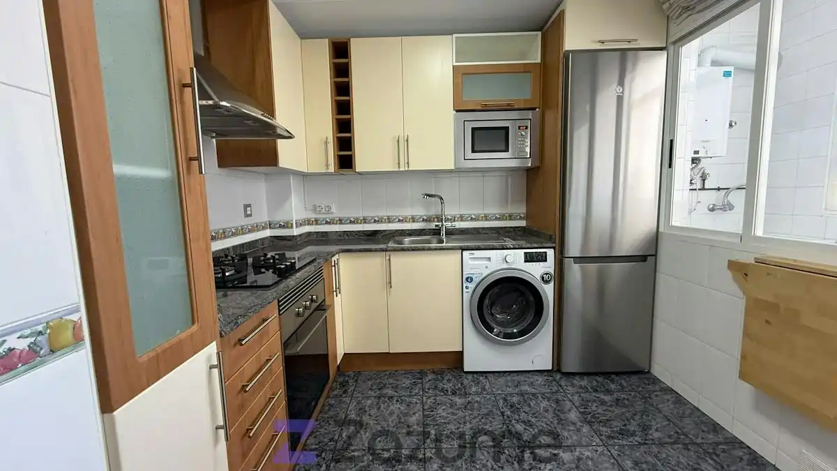 Flat with terrace to rent in C. Fortunato Arias, imagen 10
