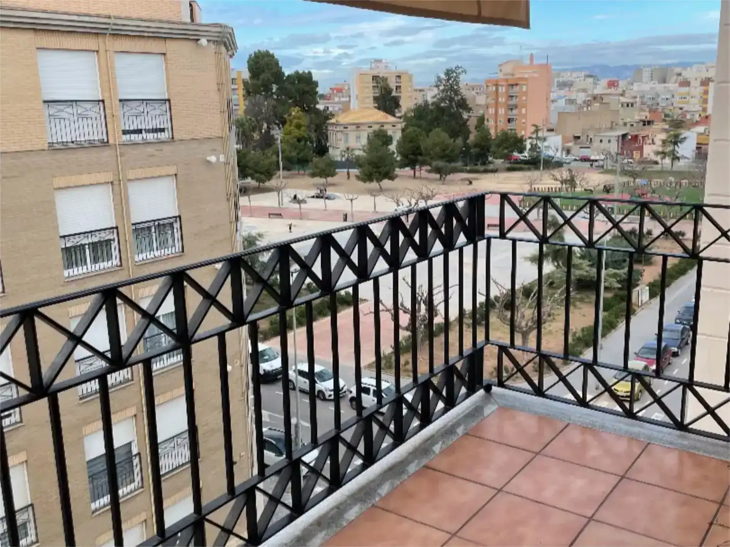 Vista exterior de Pis en venda en Burriana / Borriana amb Aire condicionat