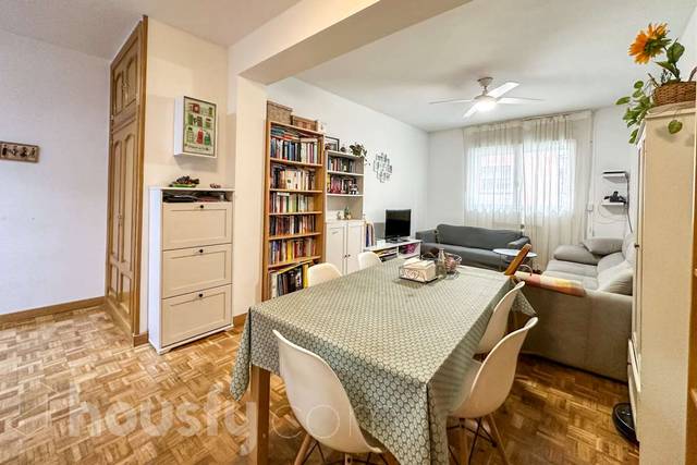 Piso en Venta en Calle Luis Vives, . en Ciudad Jardín