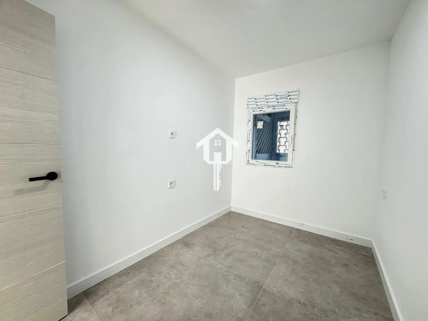 Wohnung zum Verkauf in Alicante / Alacant mit Privatgarten und Terrasse