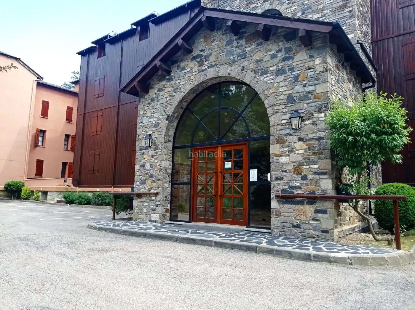 Appartamento con ascensore in affitto a Village 100, imagen 4