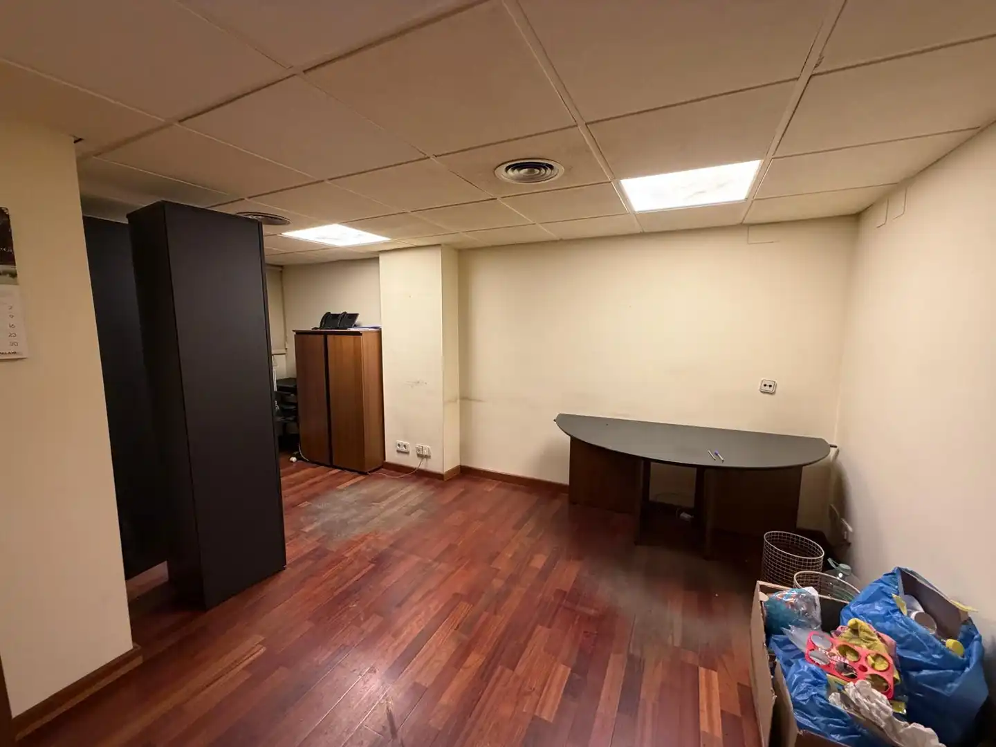 Office for rent in Girona  with Air Conditioner and Heating