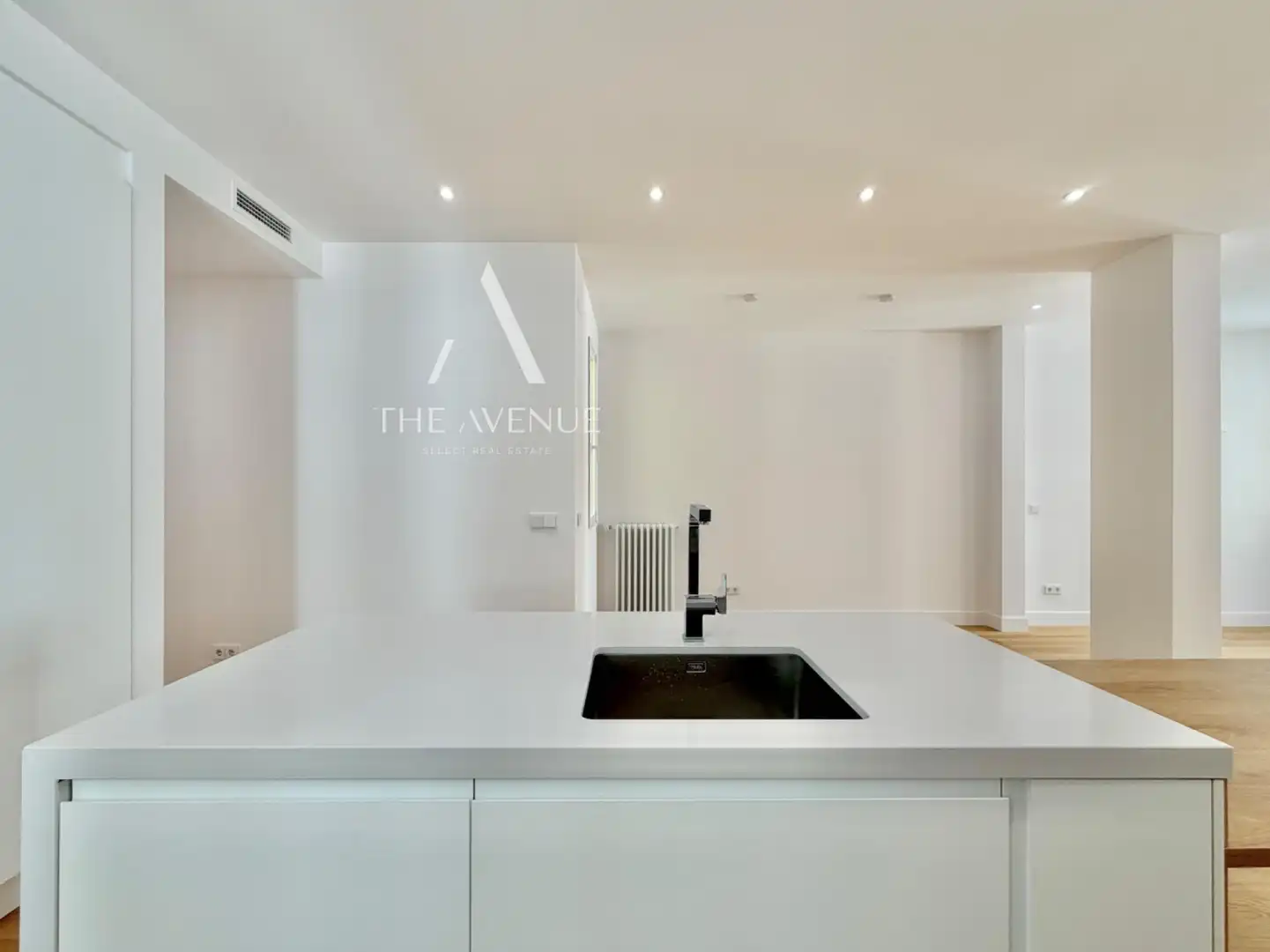 Kitchen of Apartments for sale in Madrid  with Heating