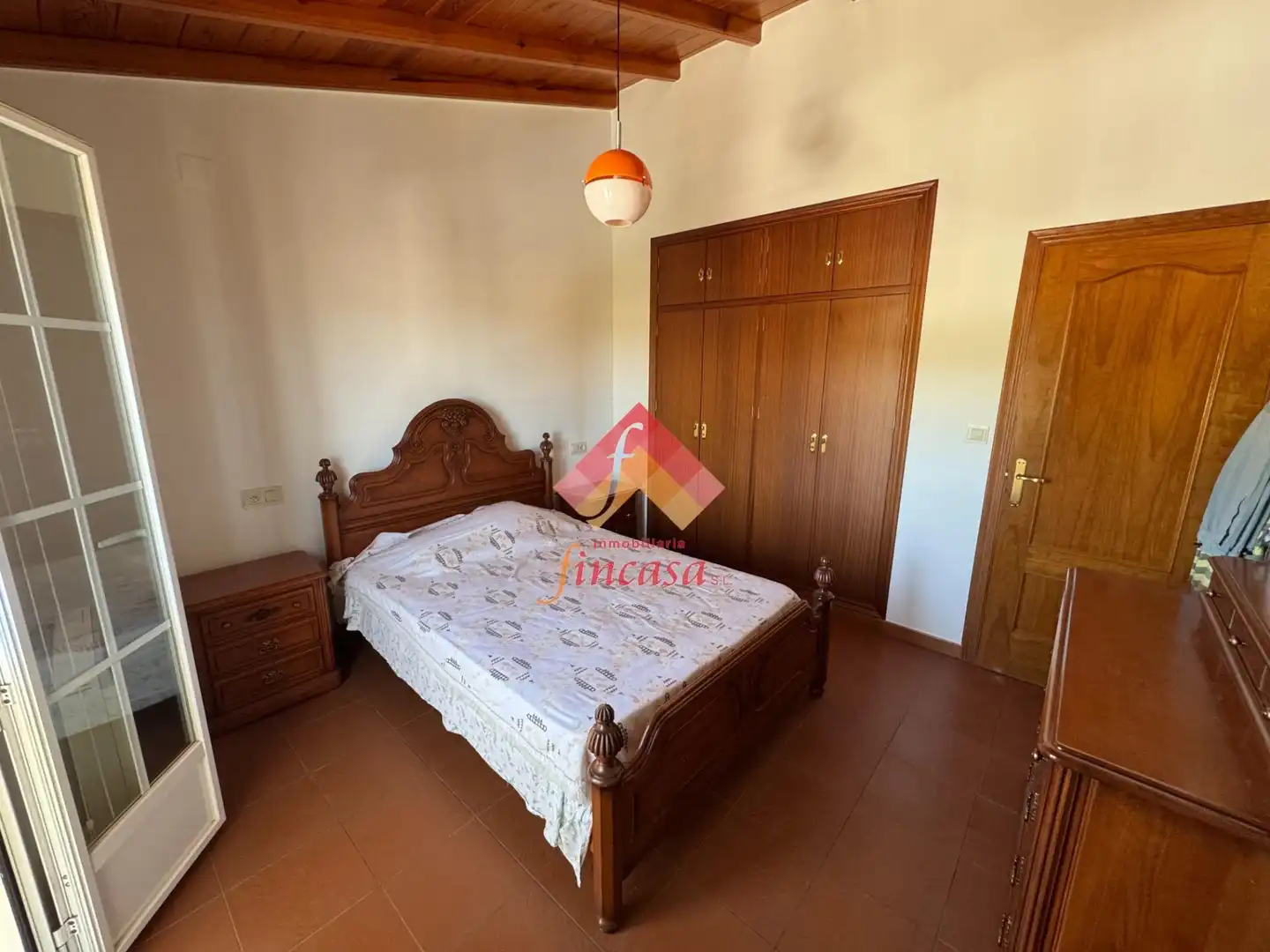 Dormitori de Casa o xalet en venda en Ronda amb Calefacció, Terrassa i Moblat