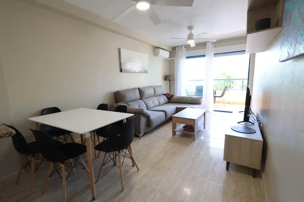 Sala de estar de Apartamento de alquiler en Orihuela con Aire acondicionado, Amueblado y Balcón