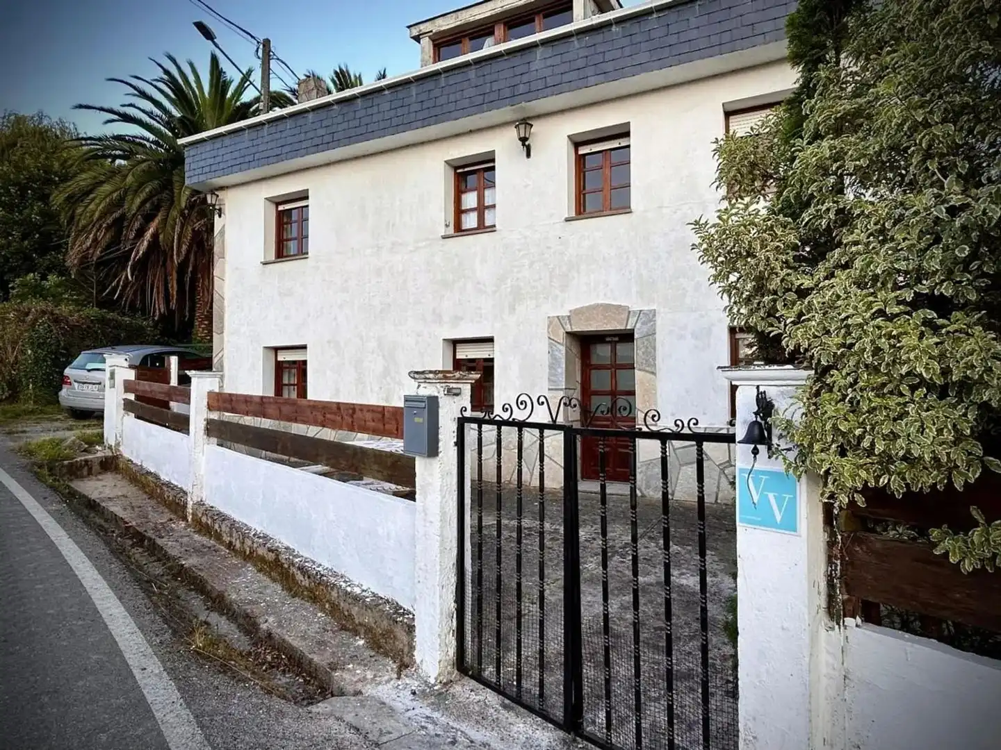 Vista exterior de Casa o chalet en venta en Castropol con Calefacción, Terraza y Trastero