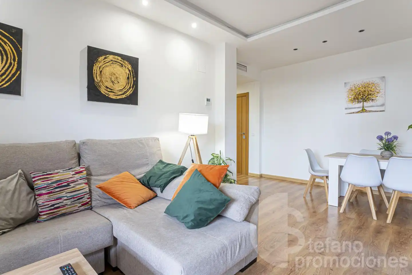 Wohnzimmer von Erdgeschoss zum Verkauf in Málaga mit Klimaanlage, Privatgarten und Parkett
