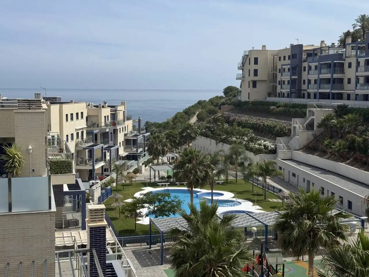 Außenansicht von Dachboden zur Miete in Almuñécar mit Klimaanlage, Terrasse und Möbliert