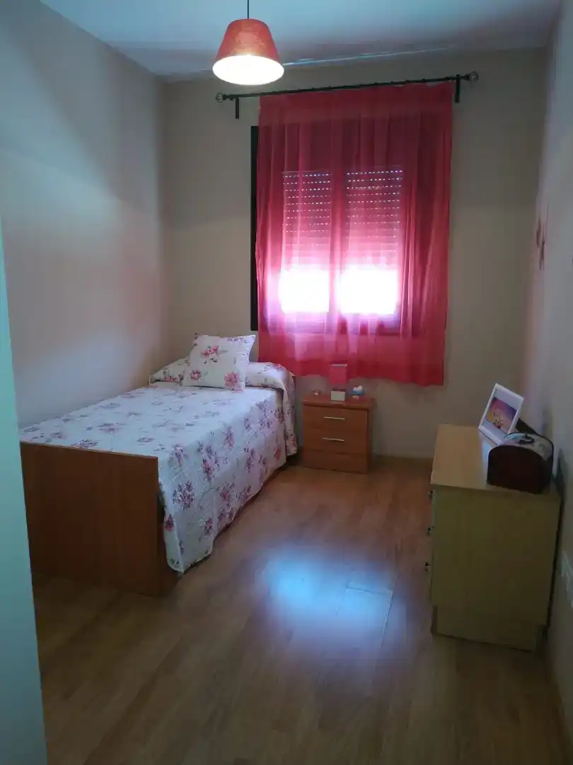 Schlafzimmer von Wohnung zur Miete in Carmona mit Klimaanlage
