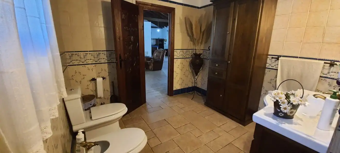 Baño de Casa o chalet en venta en San Roque con Jardín privado, Terraza y Piscina