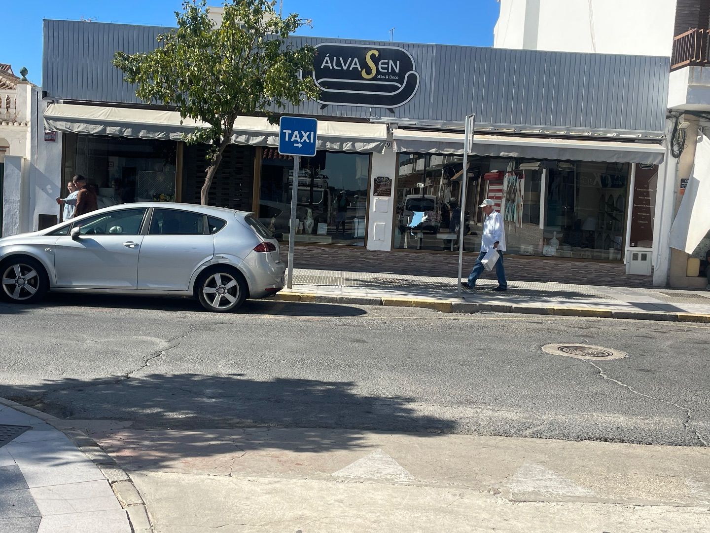 Vista exterior de Local de lloguer en Punta Umbría amb Aire condicionat i Calefacció