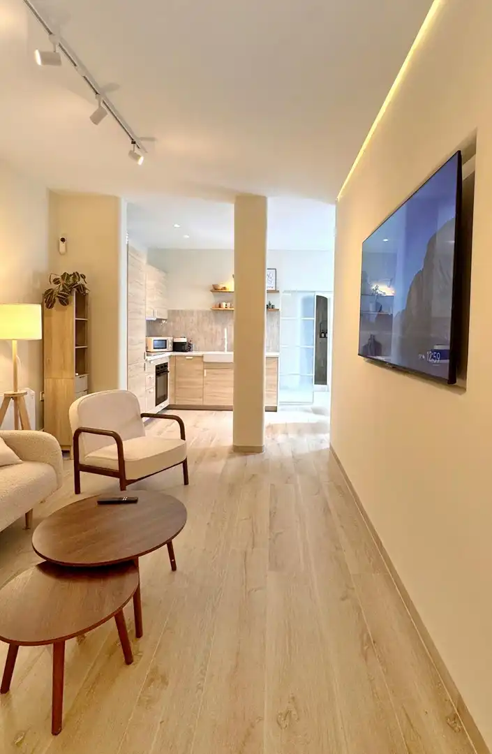 Living room of Flat for rent in Madrid  with Air Conditioner, Heating and Furnished