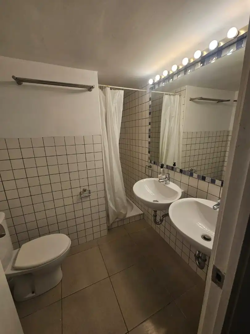 Badezimmer von Wohnung zum Verkauf in Vilanova i la Geltrú