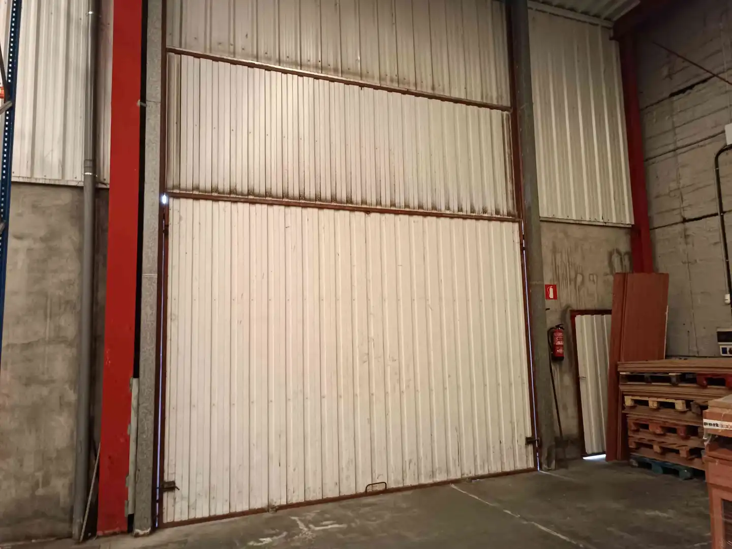 Vista exterior de Nave industrial en venta en Derio