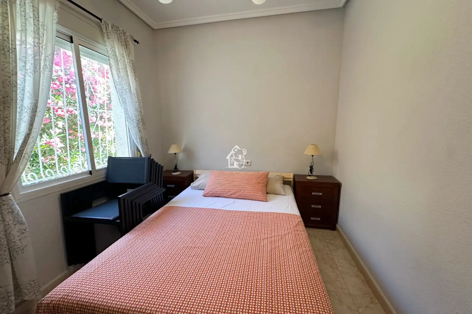 Dormitori de Casa o xalet de lloguer en Rojales amb Aire condicionat, Jardí privat i Terrassa