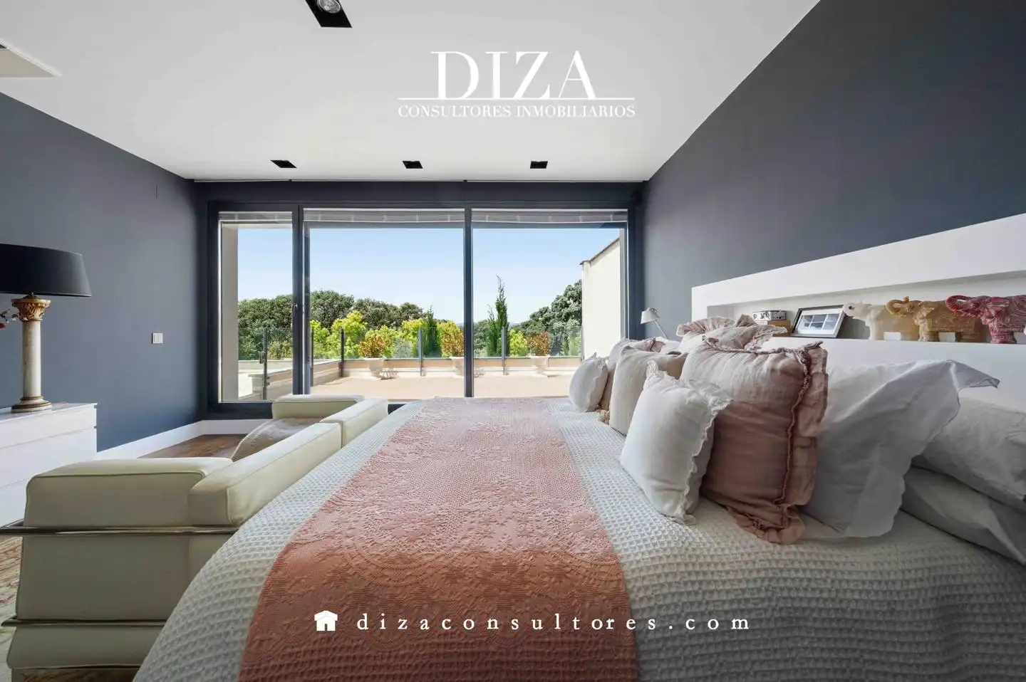 Habitación de Casa o chalet en venta en Boadilla del Monte con Aire acondicionado, Calefacción y Jardín privado