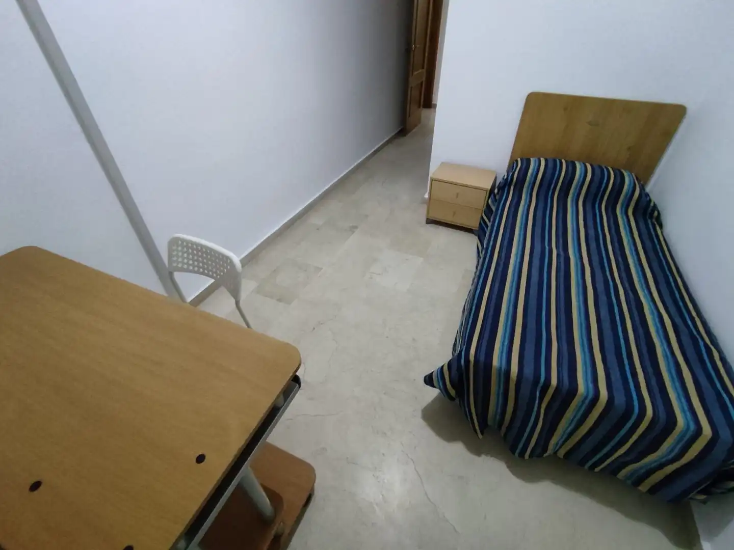 Bedroom of Flat for rent in Algeciras  with Air Conditioner, Furnished and Pets allowed