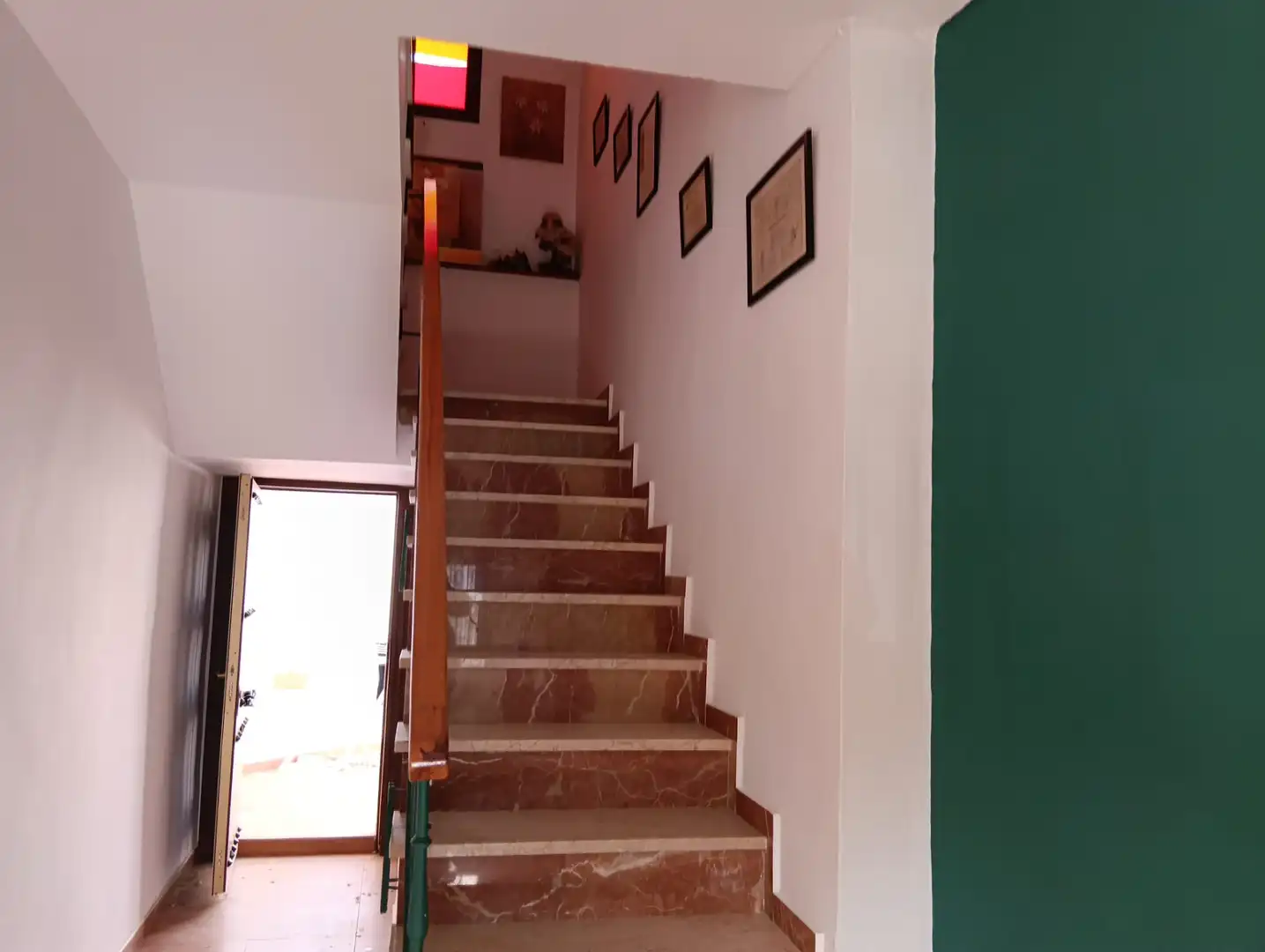 Wohnung zum Verkauf in Yunquera mit Heizung, Terrasse und Ofen