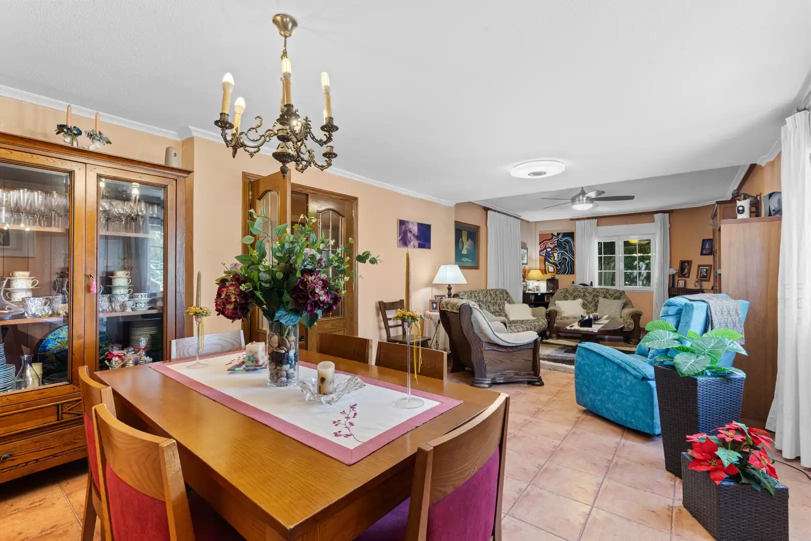 Menjador de Casa o xalet en venda en Elche / Elx amb Aire condicionat, Jardí privat i Terrassa
