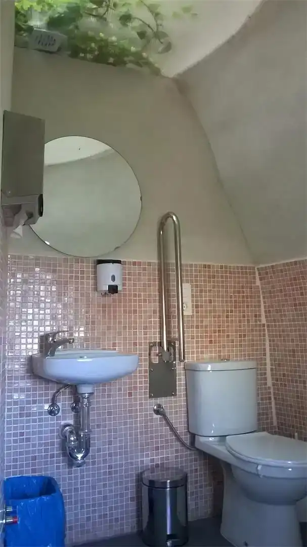 Baño de Local de alquiler en San Cebrián de Campos, Palencia