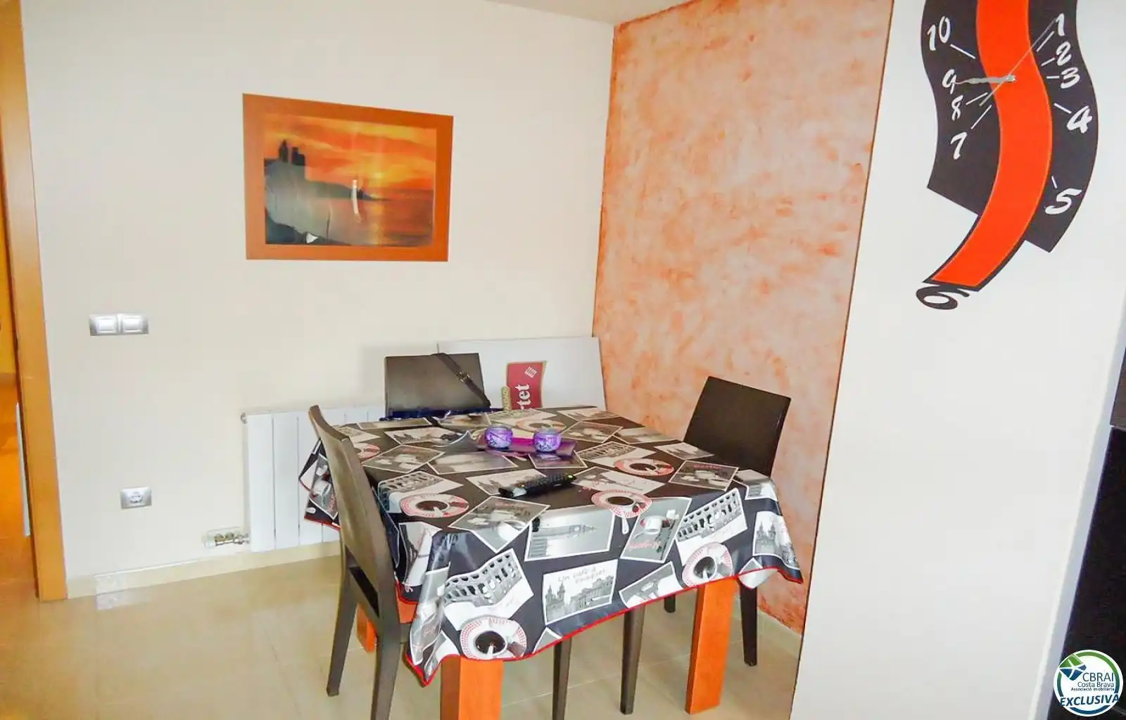 Dining room of Flat for sale in Figueres