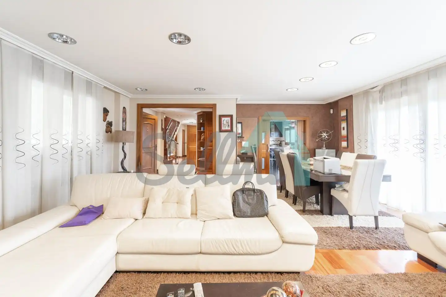 Sala de estar de Casa o chalet en venta en Oviedo  con Calefacción, Jardín privado y Parquet