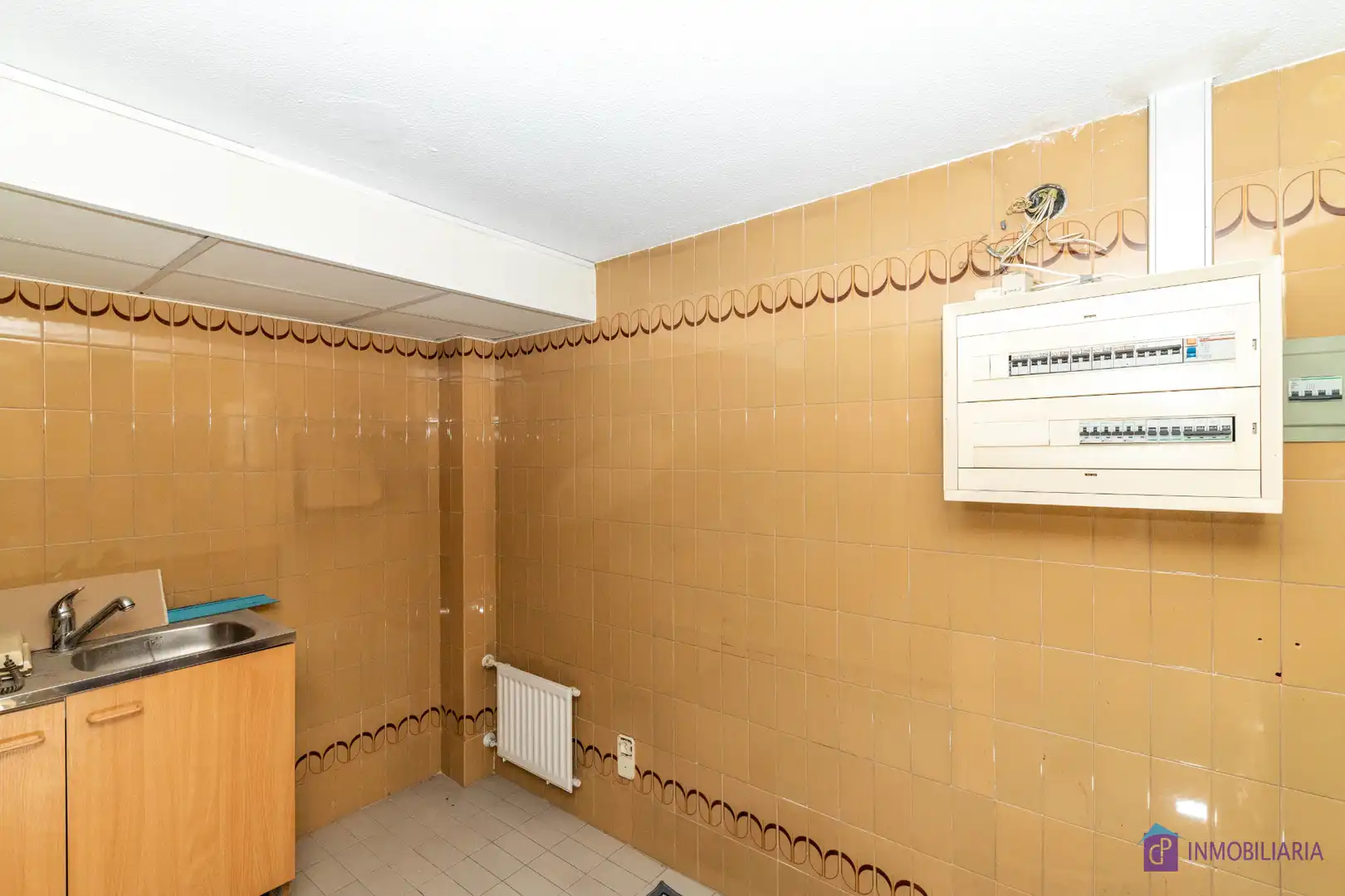 Bathroom of Flat for sale in Zaragoza  with Air Conditioner and Heating