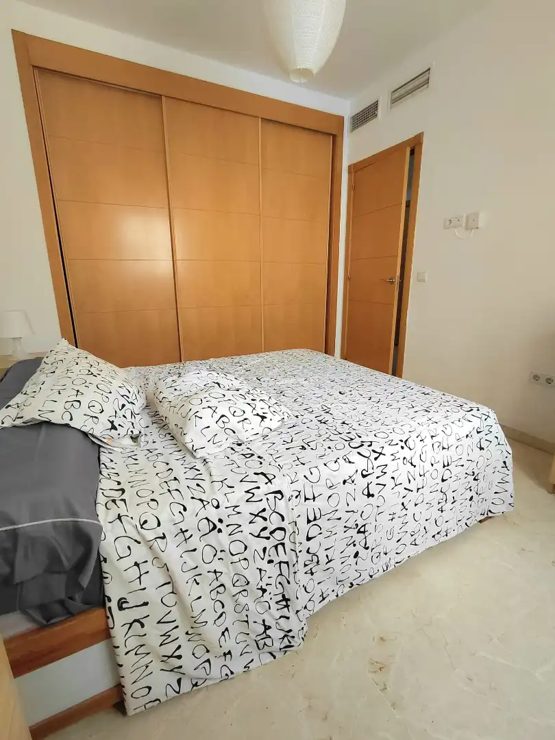 Habitación de Apartamento en venta en Benalmádena con Aire acondicionado, Terraza y Amueblado