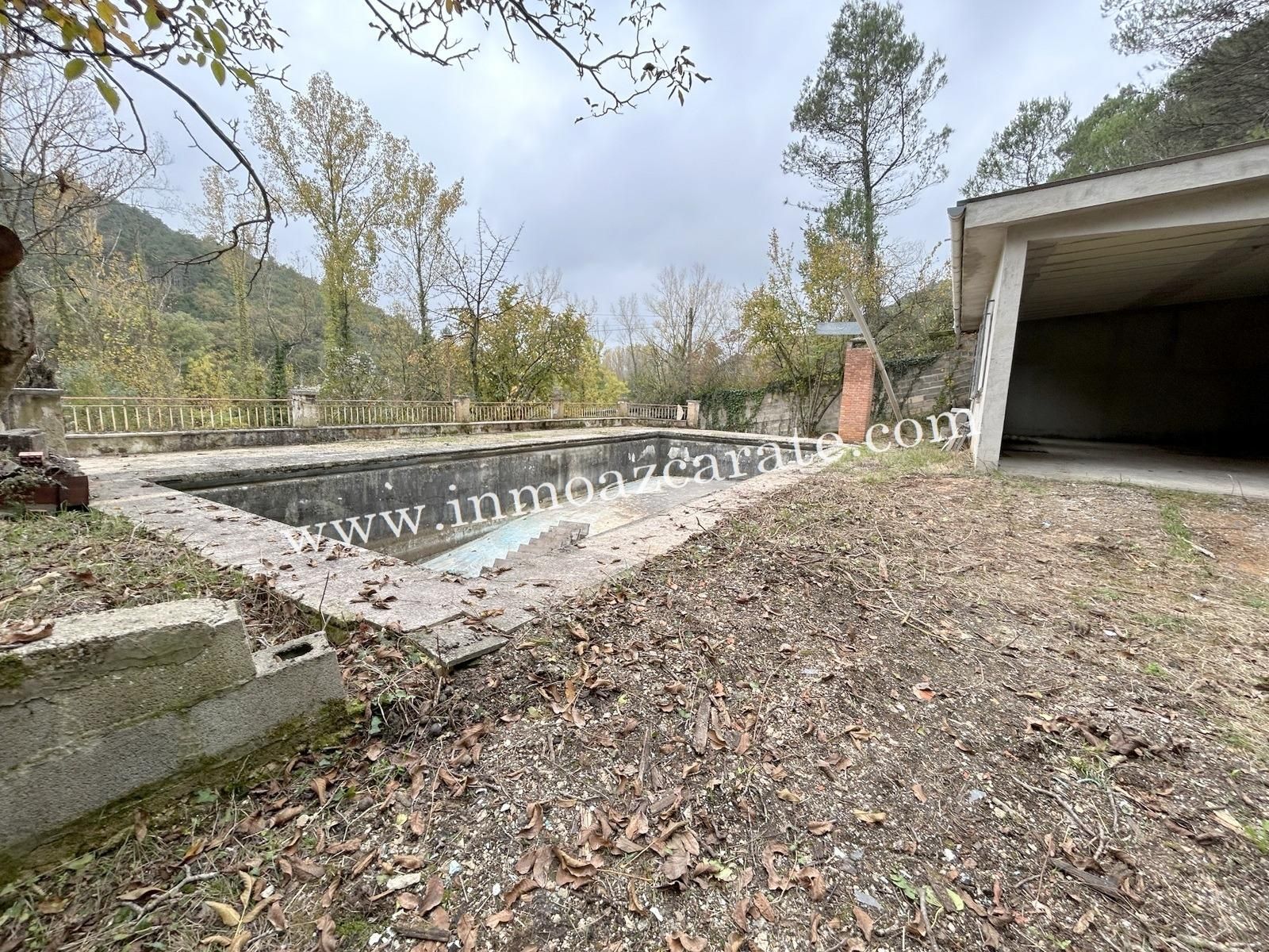 Piscina de Finca rústica en venda en Estella / Lizarra