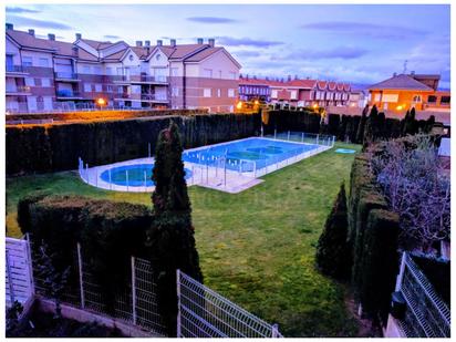 Piscina de Estudi en venda en Alesanco amb Piscina i Balcó