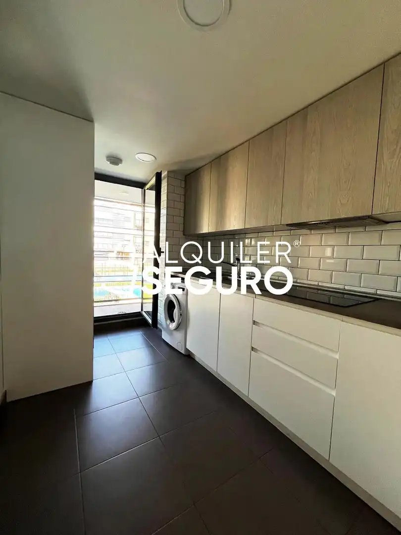 Kitchen of Flat for rent in Valdemoro  with Heating, Terrace and Storage room