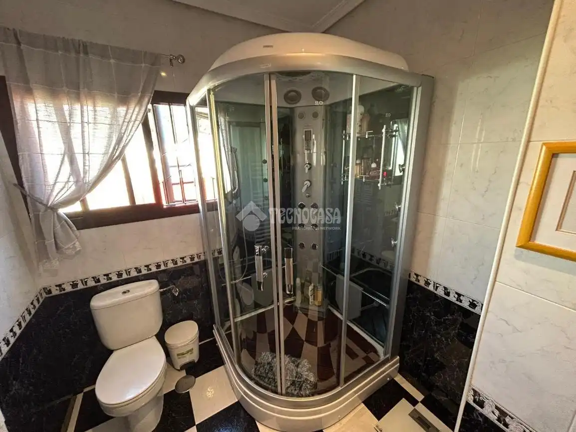 Baño de Casa adosada en venta en Antequera con Terraza