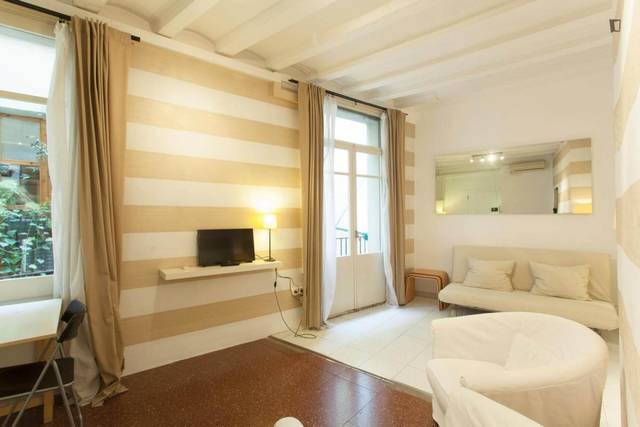 Estudio en Alquiler en Sant Pere, Sta. Caterina i la Ribera