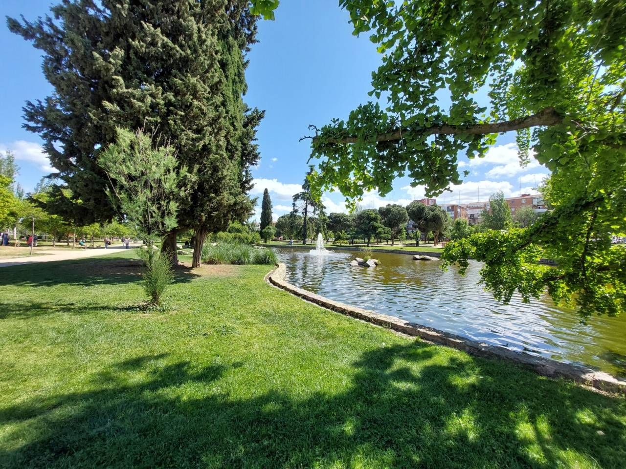 Garden of Flat for sale in  Madrid Capital  with Air Conditioner, Heating and Parquet flooring