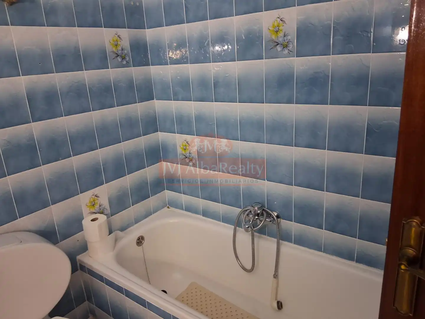 Baño de Piso en venta en Albacete con Aire acondicionado, Calefacción y Balcón