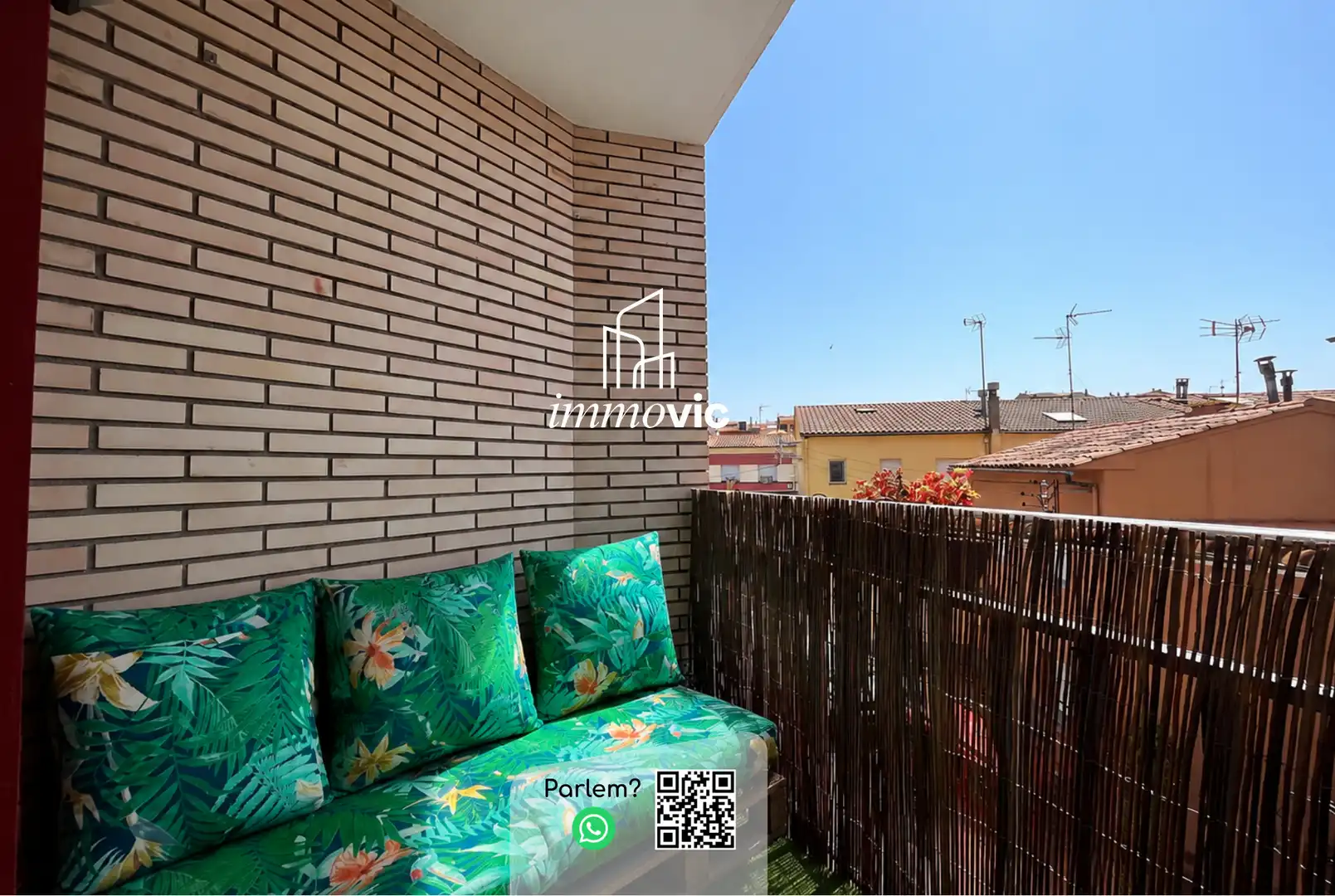 Terraza de Dúplex en venta en Roda de Ter con Calefacción, Parquet y Terraza