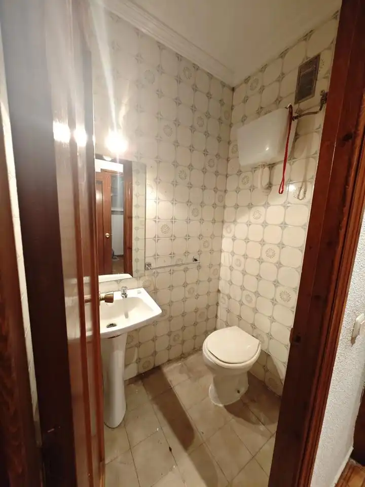 Bany de Pis en venda en Plasencia amb Terrassa i Traster