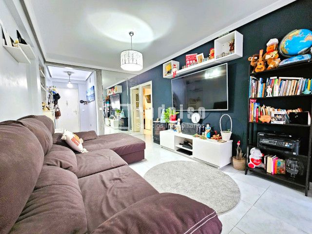 Living room of Flat for sale in Parla  with Air Conditioner, Heating and Terrace