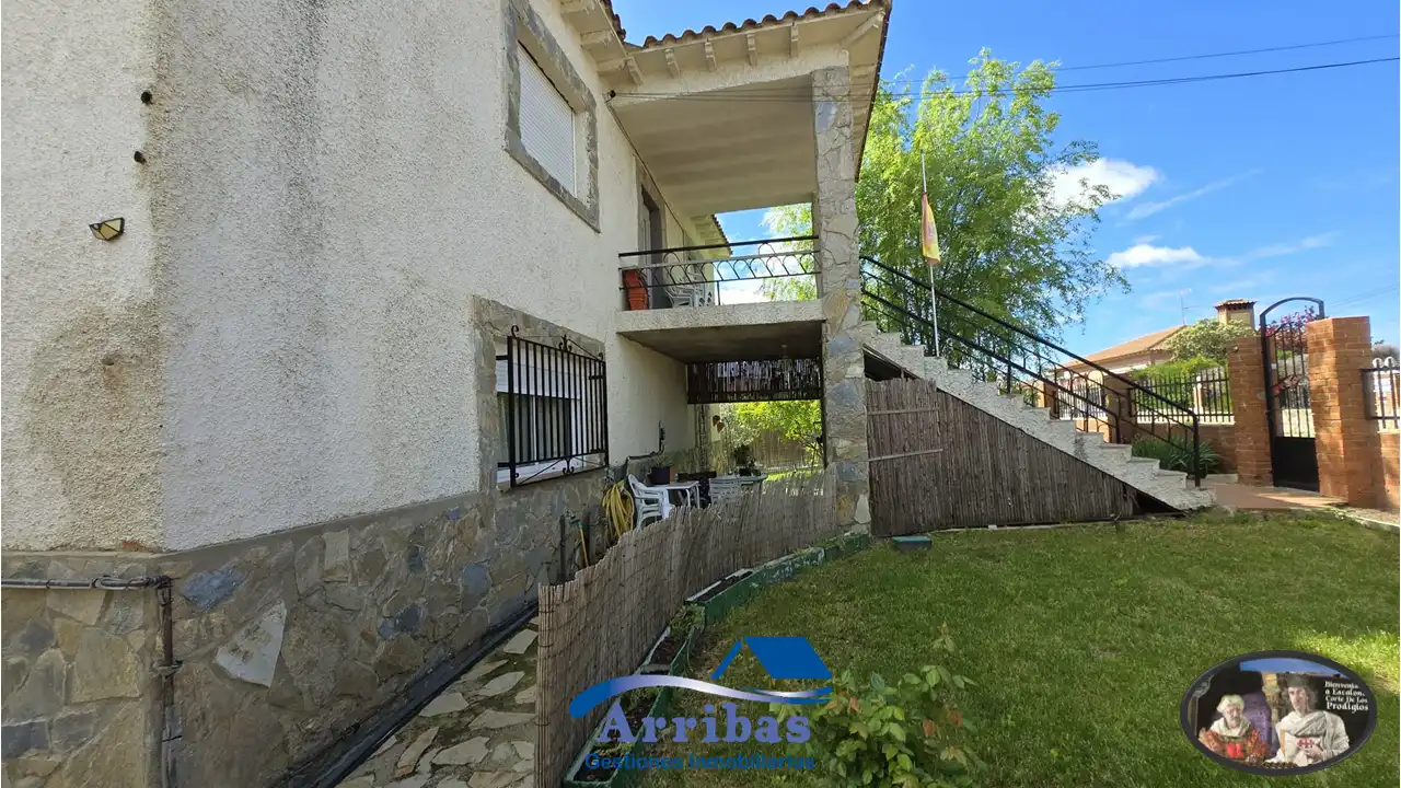 Exterior view of Houses for sale in Escalona  with Heating, Private garden and Terrace