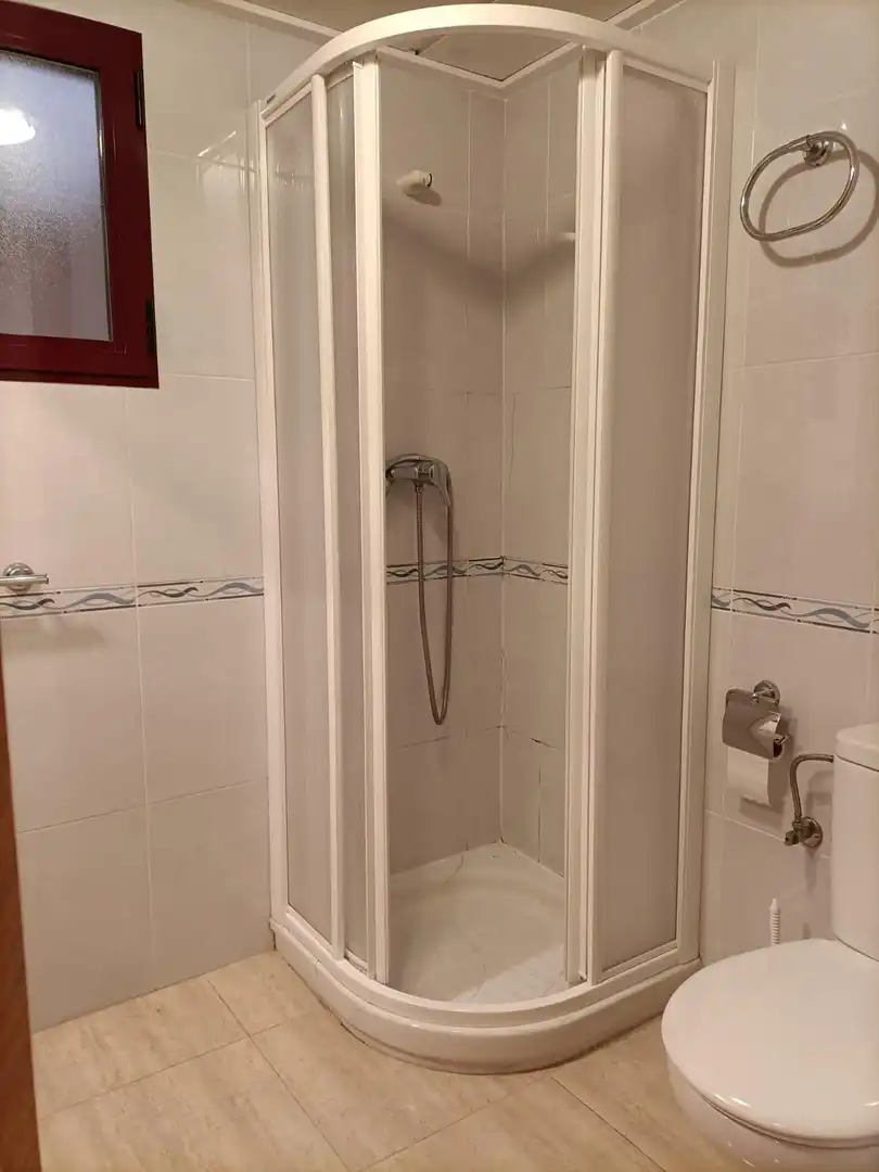 Baño de Apartamento de alquiler en Murcia con Aire acondicionado, Calefacción y Balcón